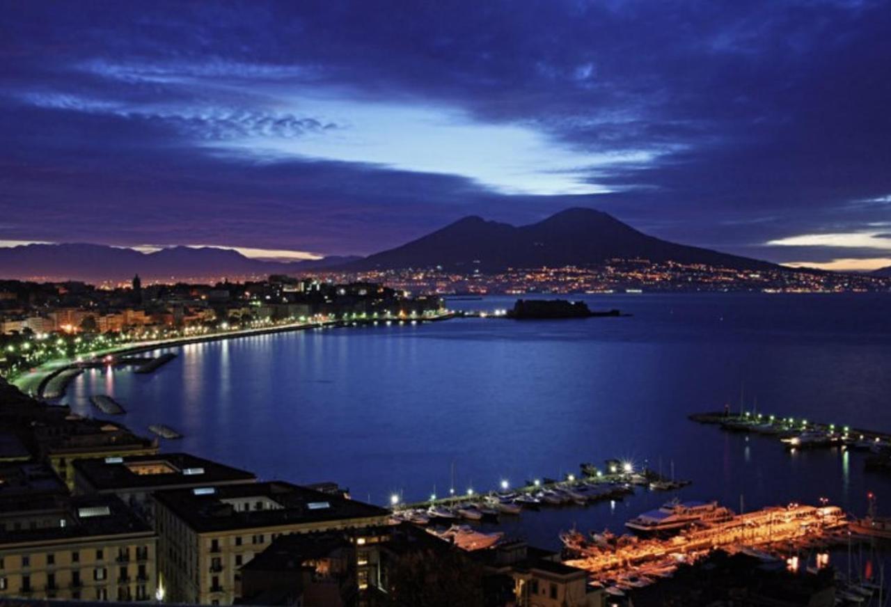 شقة House Relax Bella Napoli المظهر الخارجي الصورة